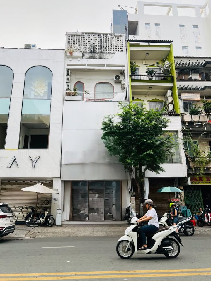 Cho thuê mặt tiền Võ Văn Tần Quận 3 - Diện tích 80m², giá tốt cho thương hiệu của bạn!