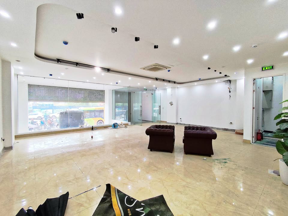 Cho thuê văn phòng mặt bằng kinh doanh tại Tố Hữu, Hà Đông 150m² - 34 triệu - Vị trí đắc địa, thuận lợi!