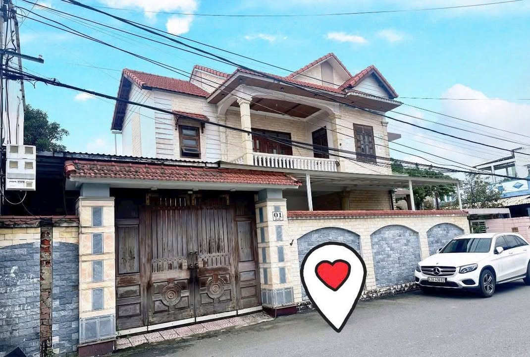 Nhà 2 Tầng Mặt Tiền Đường Bùi Chát, Đà Nẵng - Giá 8.5 Tỷ, Gần Biển!