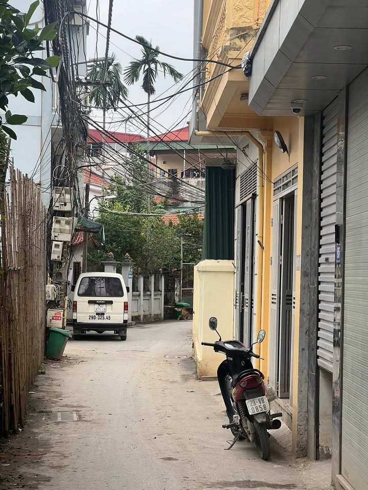 Nhà đẹp Vân Canh 35m² giá 5.5 tỷ - Lô góc ô tô vào tận nhà!