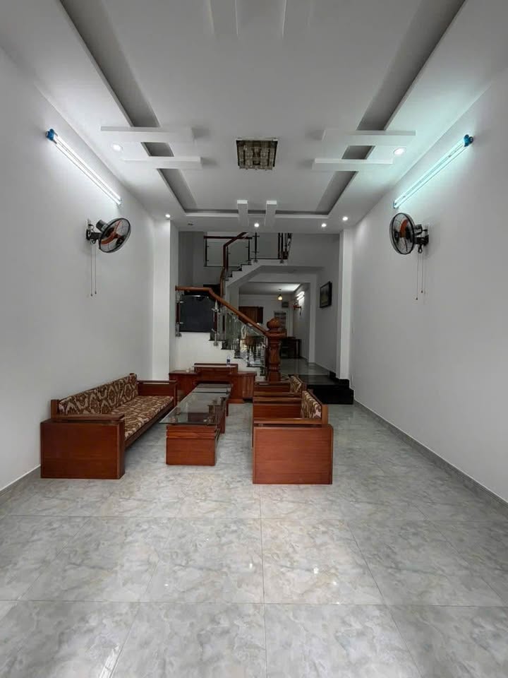 Nhà mặt tiền Cao Xuân Dục 60m² giá thương lượng - Cơ hội đầu tư hấp dẫn!