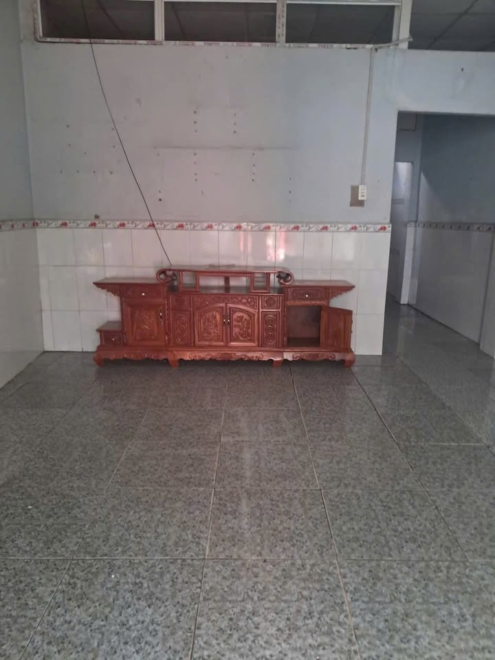 Nhà cấp 4 tại Bình Chánh 56m² giá 3 tỷ - Nhà trống, sẵn sàng ở ngay!