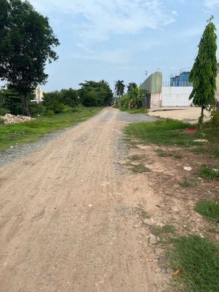 Đất sổ đỏ 2000m² tại Vĩnh Lộc B, Bình Chánh - Giá chỉ 12 tỷ, thương lượng ngay!