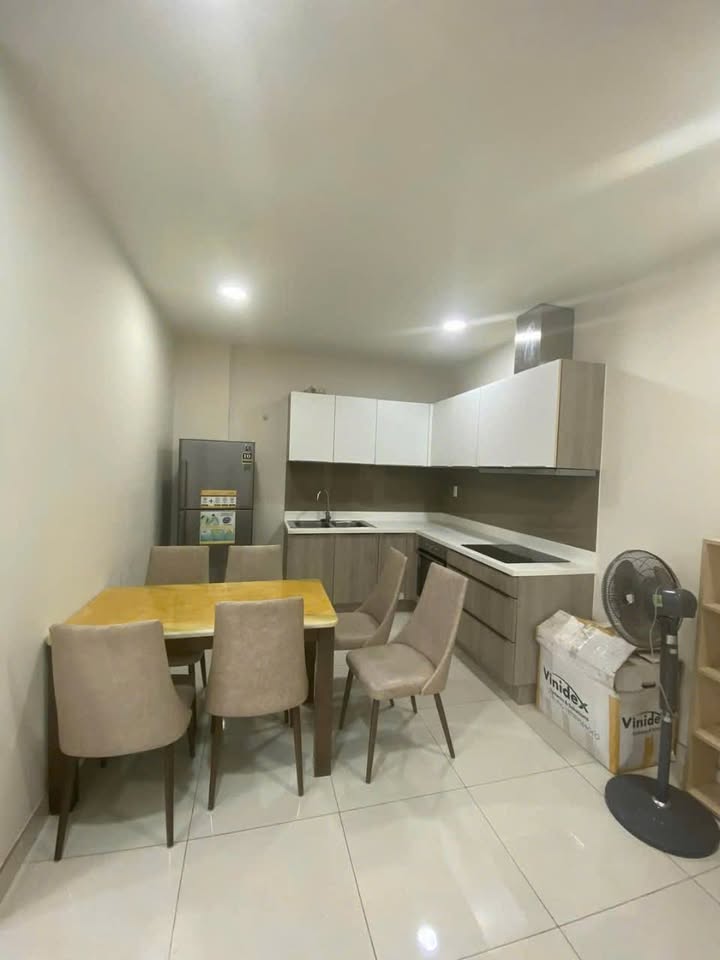 Căn hộ Grand Riverside Quận 4 71m² giá 5.6 tỷ - Nội thất đầy đủ, sẵn sàng vào ở!