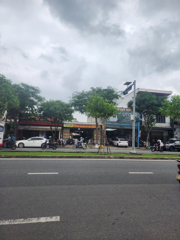 Lô Đất Cách Mạng Tháng Tám Cẩm Lệ 250m² giá 6.45 tỷ - Vị trí xây dựng cao tầng lý tưởng!