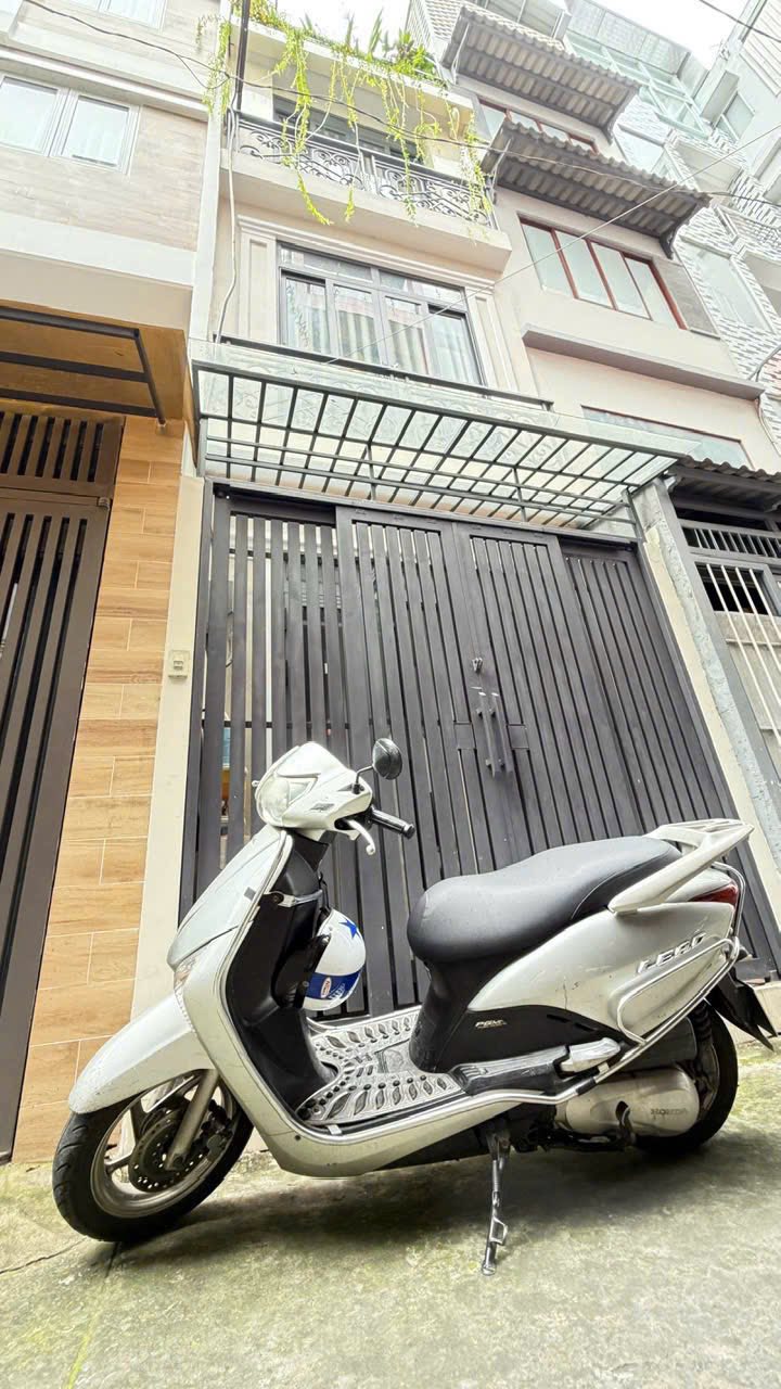 Nhà 4 tầng Hẻm Đoàn Văn Bơ, Q4 - Giá chỉ 4.999 tỷ - Đầu tư sinh lời!