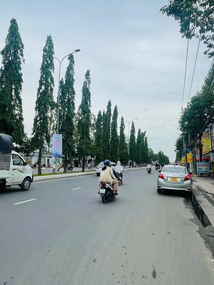 Cho thuê mặt bằng đường Nguyễn Văn Cừ, Cần Thơ 162.5m² - Vị trí đắc địa cho kinh doanh!