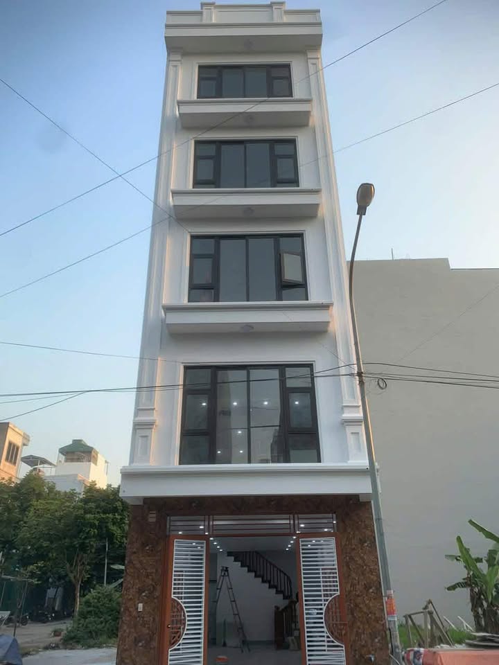 Nhà mặt tiền kinh doanh Yên Nghĩa 53m² giá 15 tỷ - Đầu tư sinh lời cao!