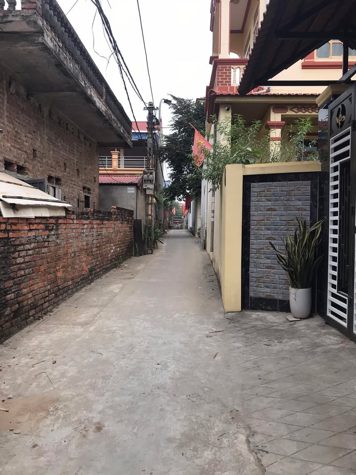 Nhà phố Nam Viêm Phúc Yên 100m² giá 1.7 tỷ - Ngõ thông, cách chợ 50m!