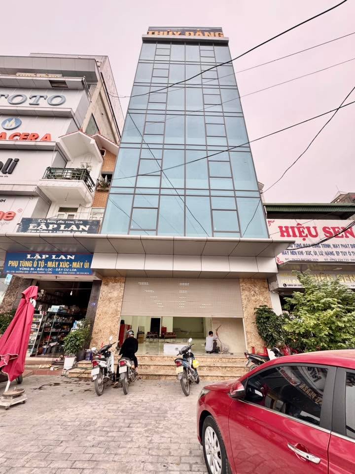 Cho thuê tòa nhà 3 tầng tại Ninh Bình - Vị trí đắc địa, giá thỏa thuận hấp dẫn!