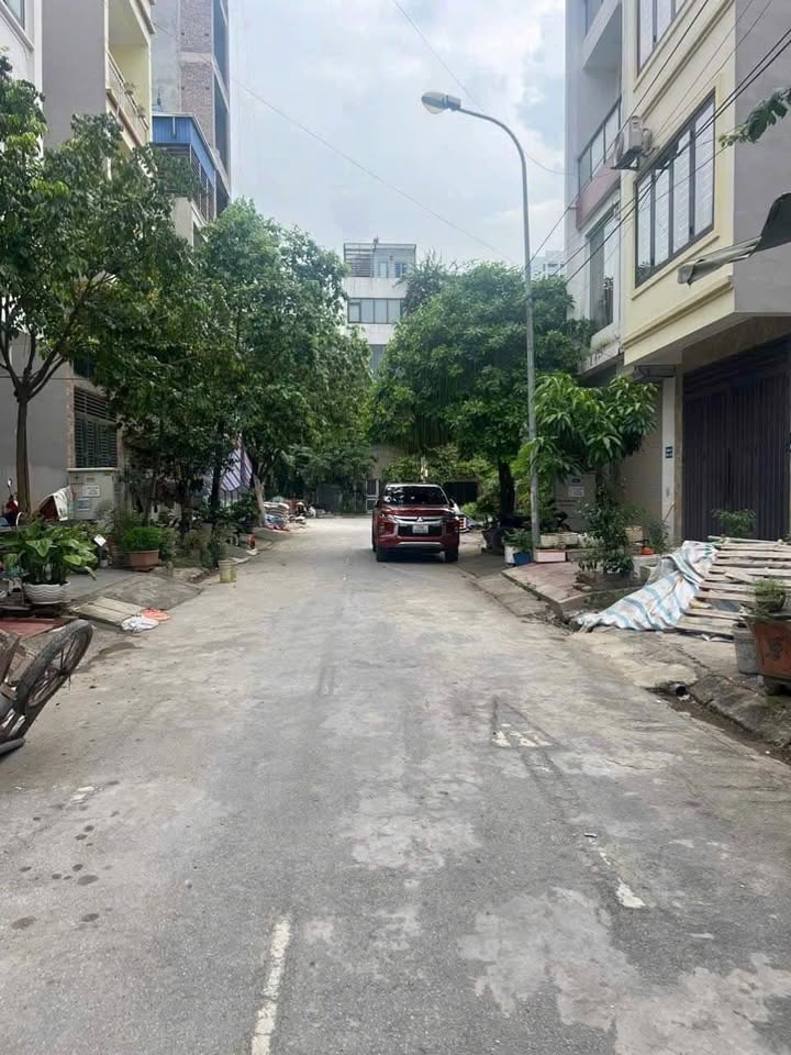 Đất phân lô Thị Trấn Văn Điển 69m² giá 11 tỷ - Vị trí đẹp, sẵn sàng giao dịch!