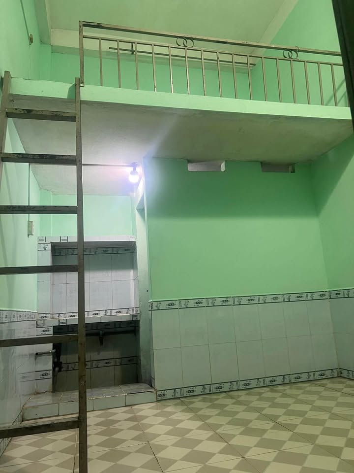 Phòng cho thuê tại Dĩ An 20m² giá chỉ 1.1 triệu - Tiện ích đầy đủ!