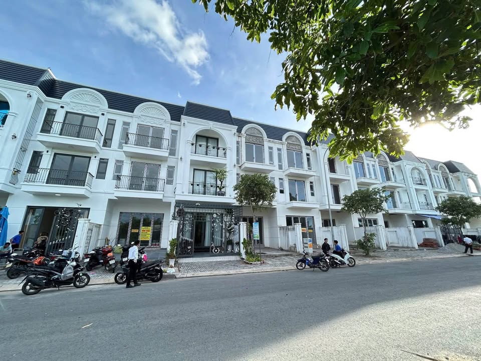 Nhà phố KDC Minh Thắng Cà Mau 100m² giá 3 tỷ - Đầu tư sinh lời bền vững!