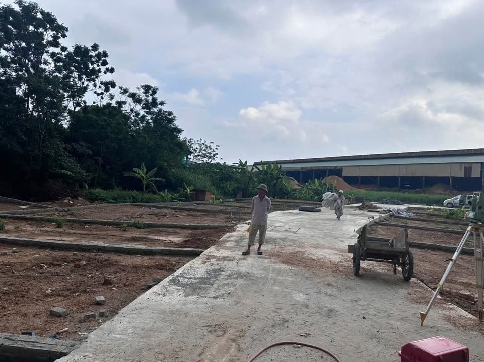 Đất Hương Canh Bình Xuyên 96m² giá 900 triệu - Sổ hồng đầy đủ, chính chủ!