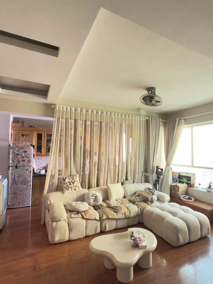 Căn hộ 3PN N09B1 Thành Thái - Cầu Giấy 101m² - Full nội thất, nhận nhà 01/2026!