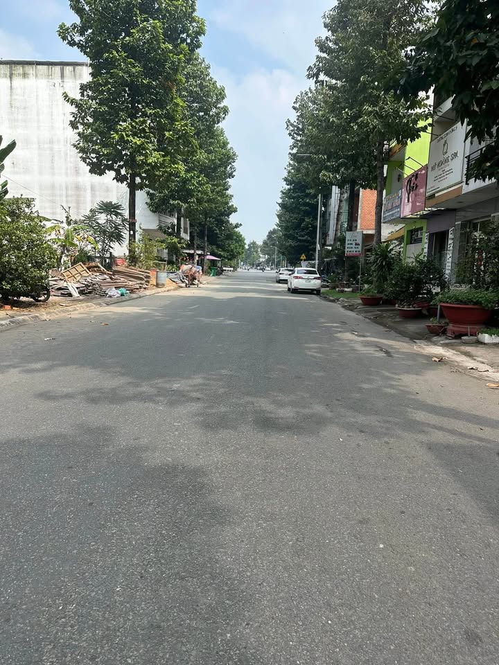 Đất thổ cư khu IDICO 1, Tân An - 72m² giá 3.2 tỷ - Cơ hội đầu tư hấp dẫn!