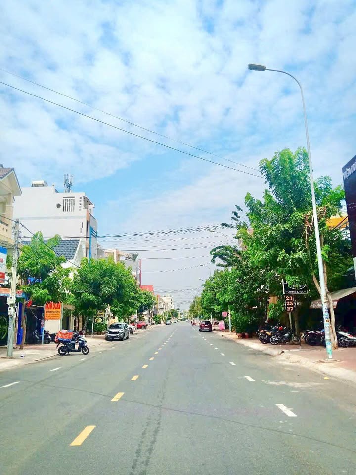 Đất nền kinh doanh Trương Hán Siêu, Phú Thủy, 300m² giá 20 tỷ - Vị trí đắc địa cho nhà hàng, quán cà phê!