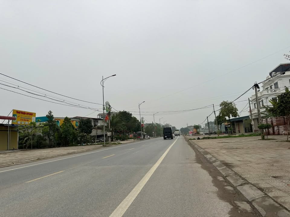 Đất nền QL2C Đạo Tú, Tam Dương, 90m² - Kinh doanh sầm uất, sổ hồng chính chủ!