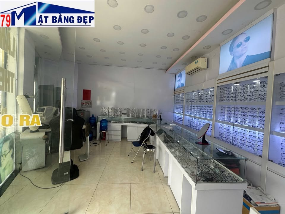 Nhà nguyên căn góc 2 mặt tiền Lê Hồng Phong 100m² giá 60 triệu - Kinh doanh sầm uất!