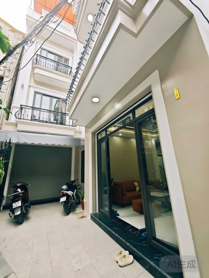 Nhà 4 tầng độc lập Đình Đông, 56m² giá 4.05 tỷ - Thiết kế hiện đại, vị trí thuận lợi!