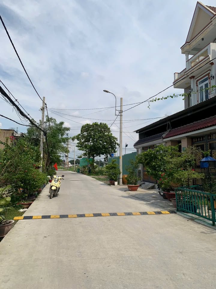 Đất nền Hẻm 154 Nguyễn Văn Tạo, Nhà Bè 100m² - Sổ hồng chính chủ, giá tốt!