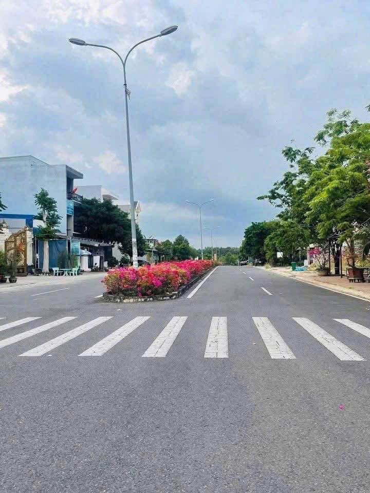 Nhà mặt tiền đường đôi Cường Thuận, Phước Tân 81m² giá 4.5 tỷ - Vị trí đắc địa, thuận lợi kinh doanh!