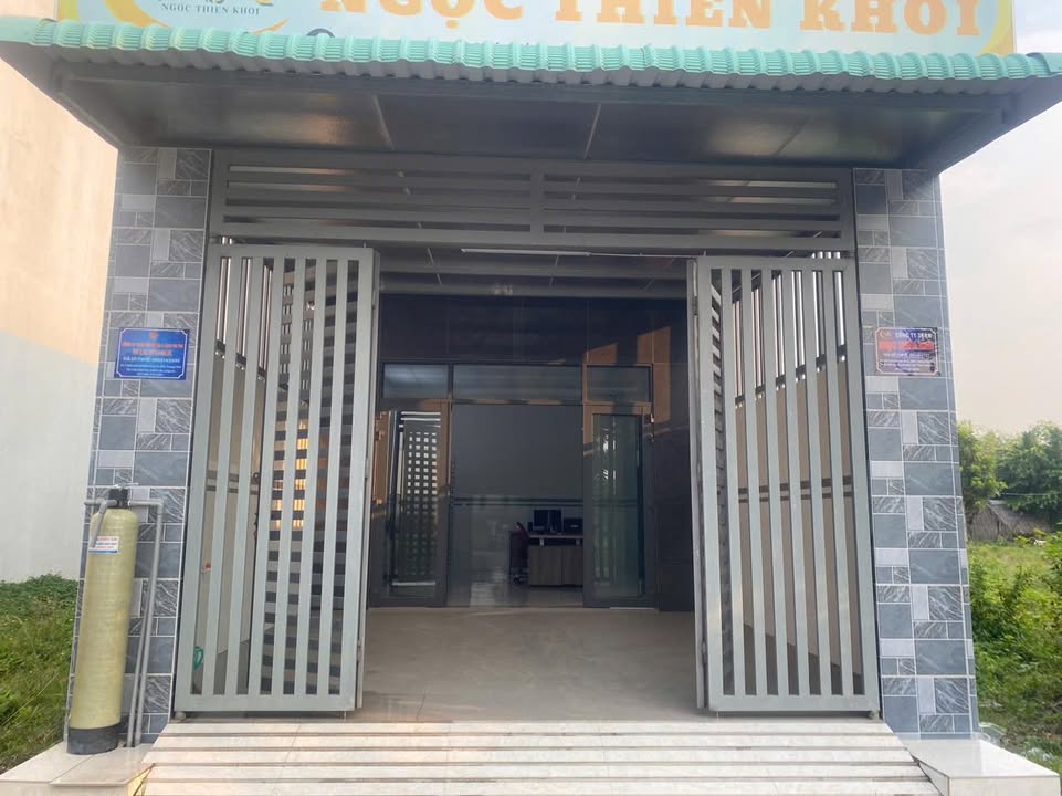 Nhà nguyên căn cho thuê Thị trấn Bến Lức - Vị trí đắc địa, thuận tiện kinh doanh!