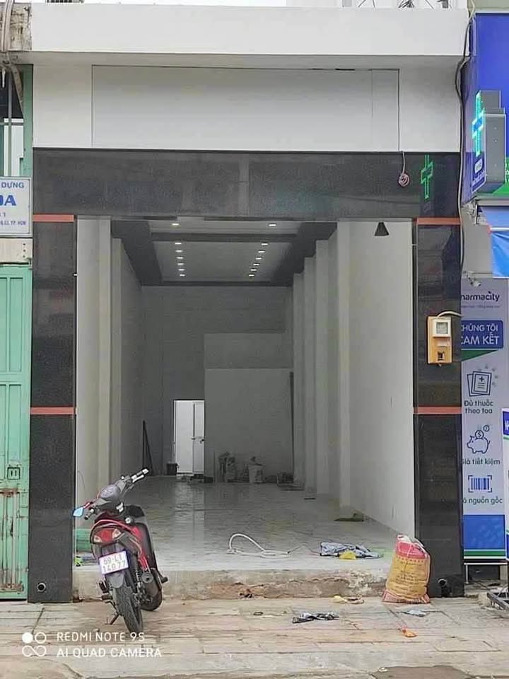 Mặt tiền FrontHouse Nguyễn Ảnh Thủ 90m² giá 8.6 tỷ - Giảm sâu 600 triệu!