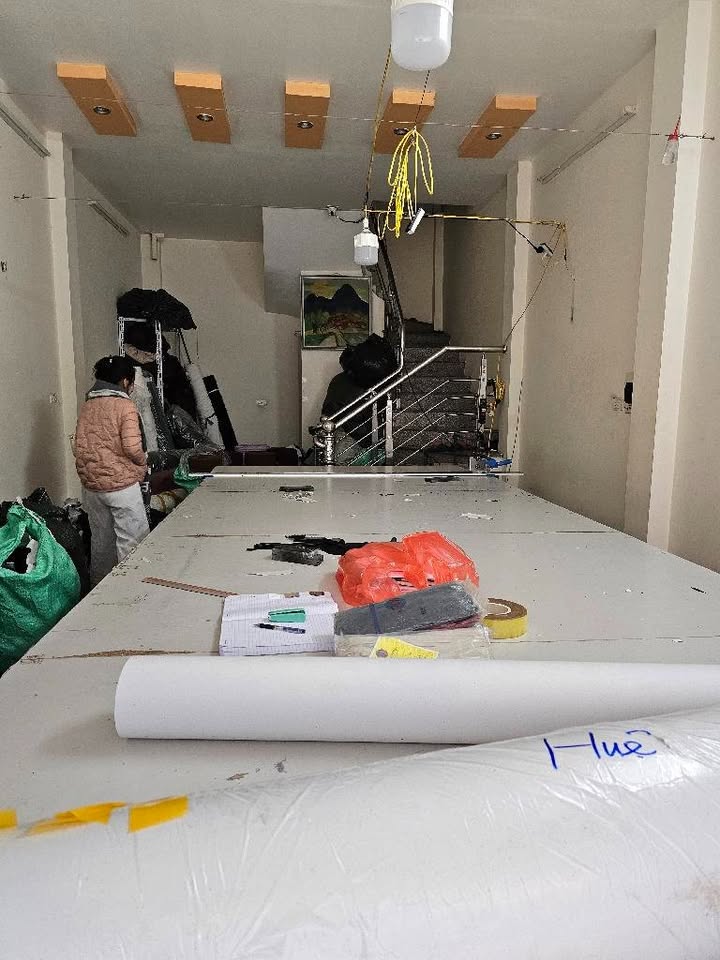 Nhà 5 tầng mặt ngõ Tân Mai 43m² giá 12 tỷ - Vị trí kinh doanh đắc địa!