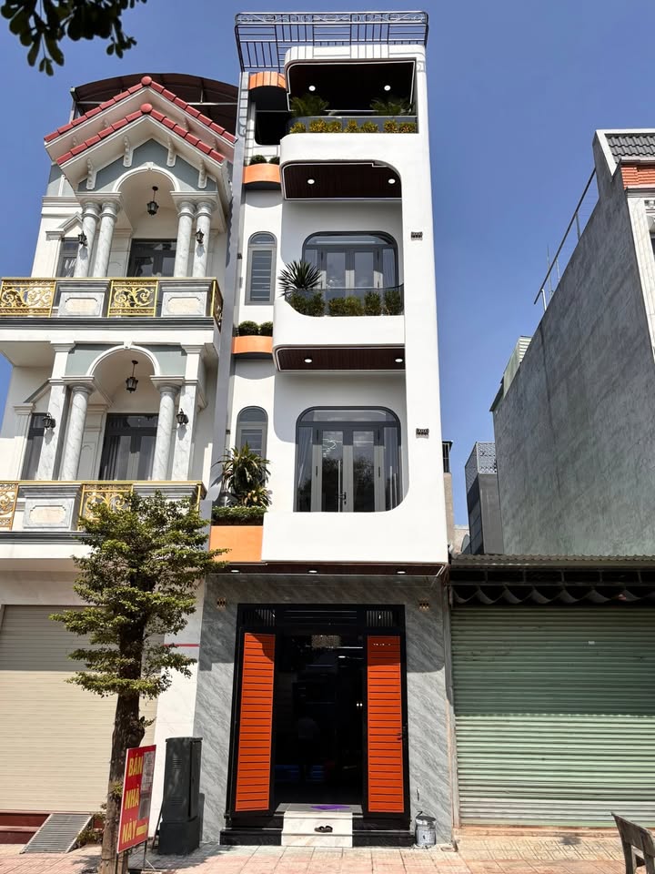 Nhà mặt tiền kinh doanh An Phú 62m² giá 5.99 tỷ - Full nội thất hiện đại!