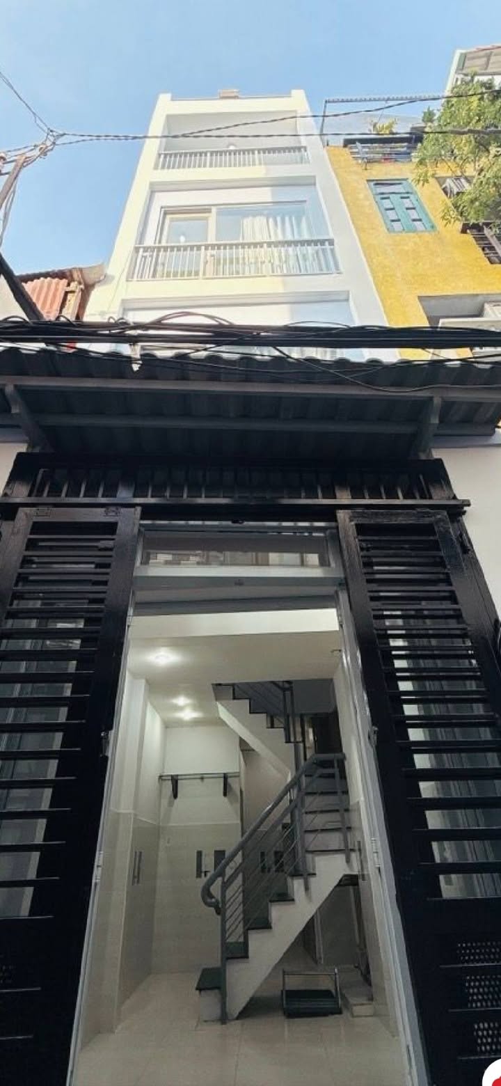 Nhà phố Đoàn Văn Bơ, Quận 4, 25m² giá 4 tỷ - Đón Tết trong tổ ấm mới!