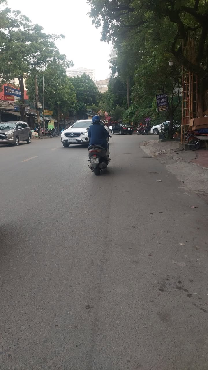 Nhà mặt phố Bùi Quốc Khái, Hoàng Mai, 62m² giá 28.5 tỷ - Vị trí vàng đắc địa!