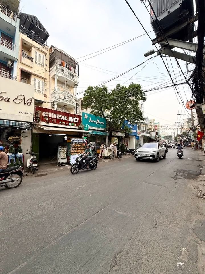 Shophouse Phan Văn Trị 78m² giá 17 tỷ - Mặt tiền kinh doanh sinh lời cao!