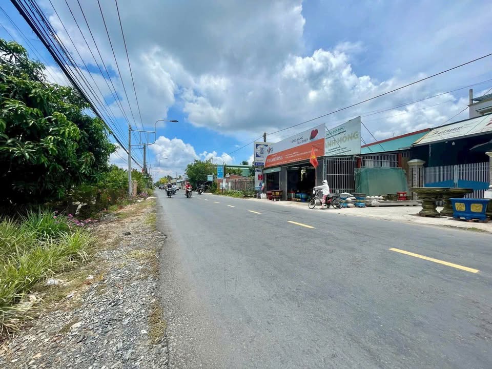 Đất nền đường Tỉnh 879, Đạo Thạnh, 1142m² giá 8 tỷ - Vị trí đắc địa gần trung tâm!