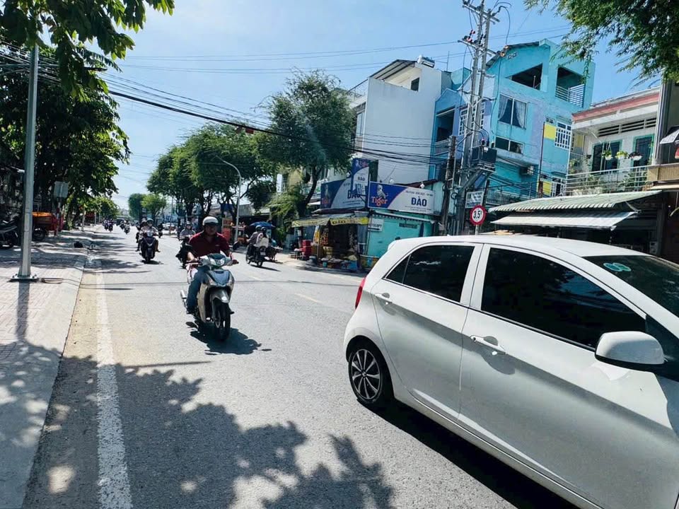 Nhà mặt tiền Lê Thị Hồng Gấm, Mỹ Tho 157m² - Vị trí đắc địa kinh doanh