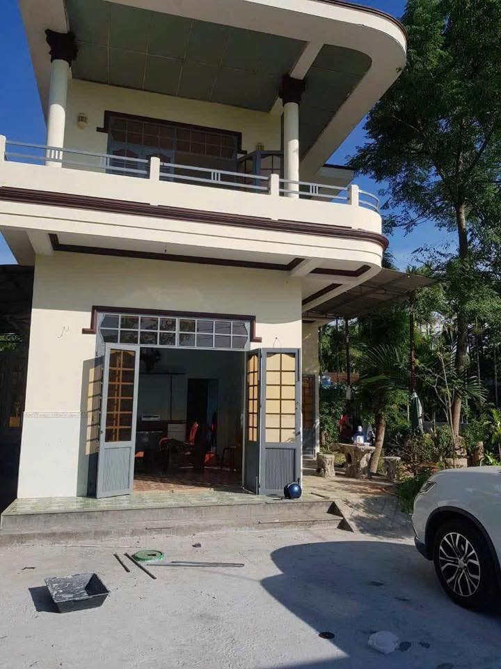 Nhà nguyên căn 2 tầng Hòa Tiến 3 triệu/tháng - Sân vườn thoáng mát!