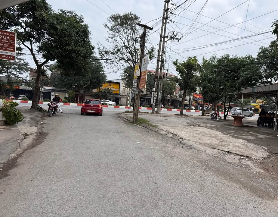 Đất nền kinh doanh phường Quán Bàu, 121m² giá 7 tỷ - Vị trí đắc địa, xây dựng tự do!