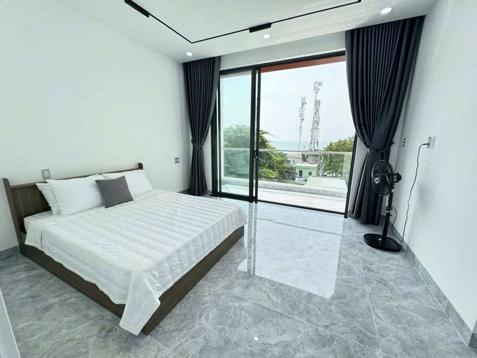 Villa Trần Phú, Vũng Tàu 25m² giá 30 triệu - Hồ bơi hiện đại, view biển tuyệt đẹp!
