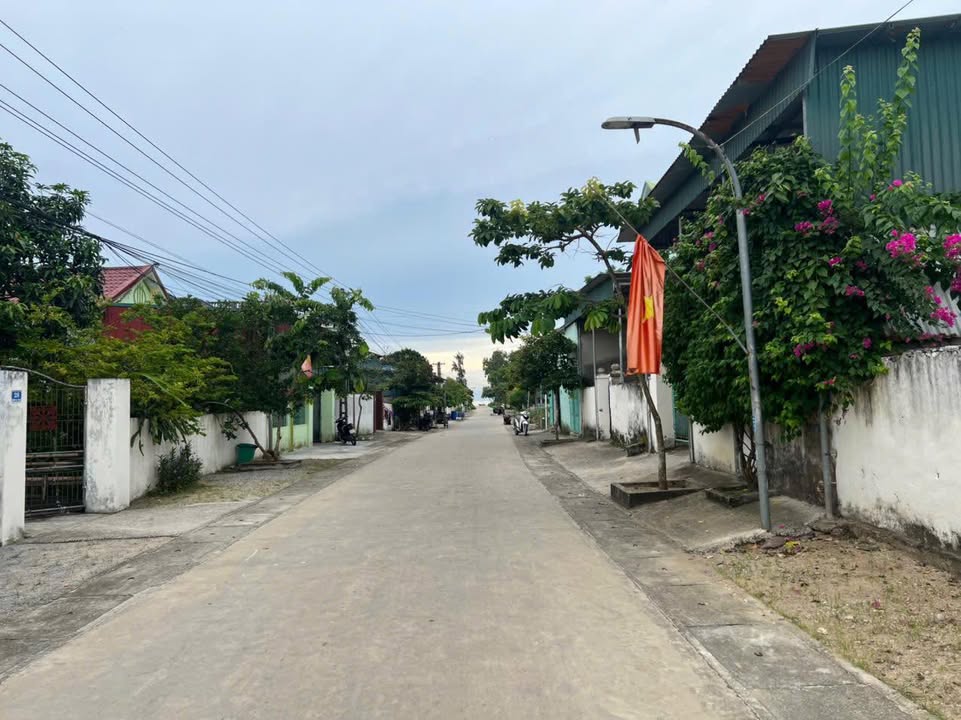 Đất nền Quảng Thái 120m² giá 1 tỷ - Cách biển 70m, vị trí đắc địa!