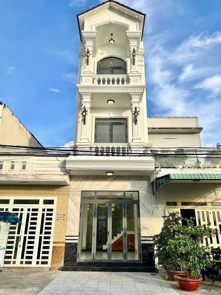 Nhà phố 1 trệt 2 lầu Cái Khế 64m² giá 5.599 tỷ - Phong cách tân cổ điển sang trọng!