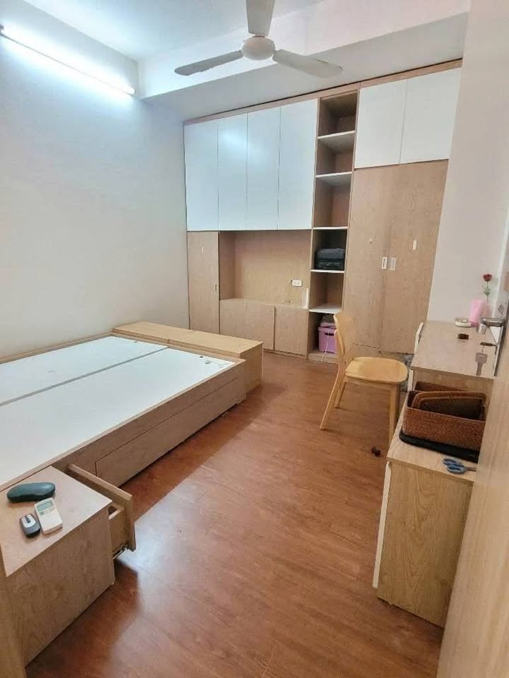 Chung cư 151A Nguyễn Đức Cảnh 71m² giá 5.7 tỷ - Căn góc đẹp, gần Hồ Đền Lừ!