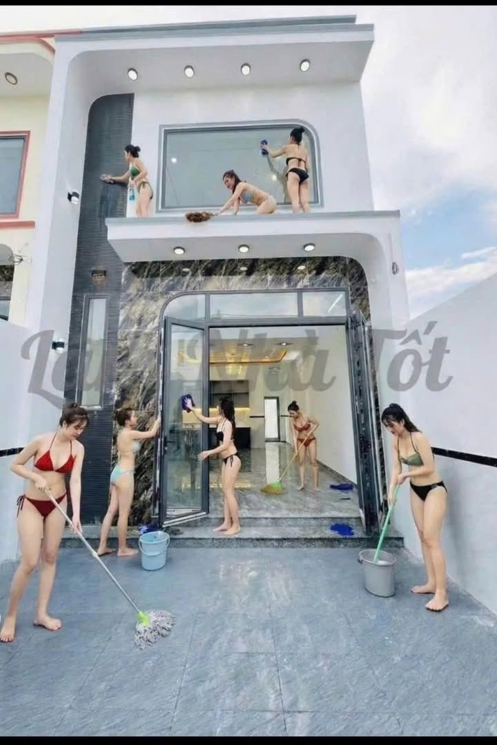 Bán nhà 2 tầng 1 tum đường Nguyễn Công Hãng, 90m² giá 9 tỷ - Ô tô vào tận cửa!