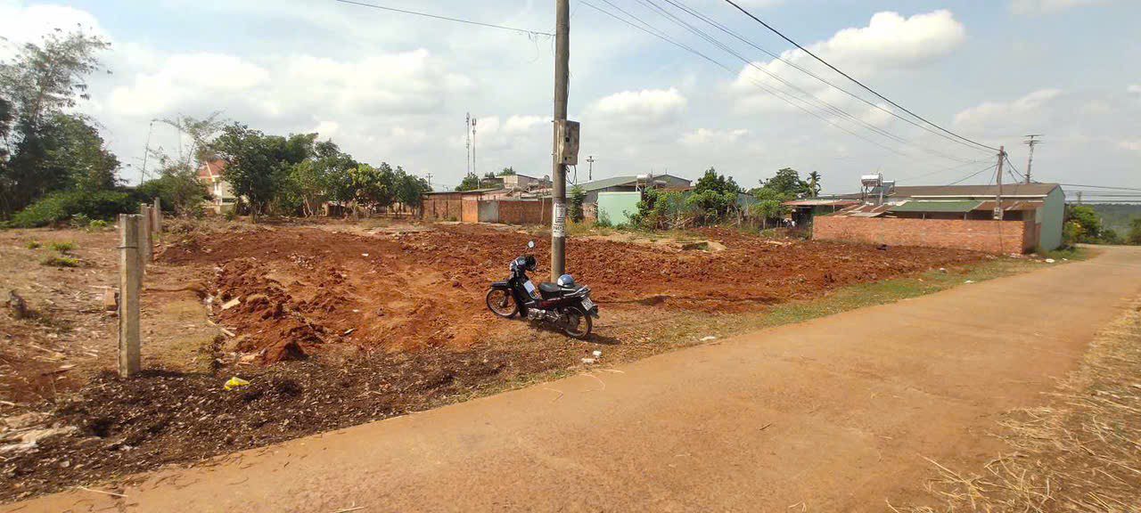 Lô đất trung tâm Ea Drông 880m² chỉ 867 triệu - Cơ hội đầu tư tuyệt vời!