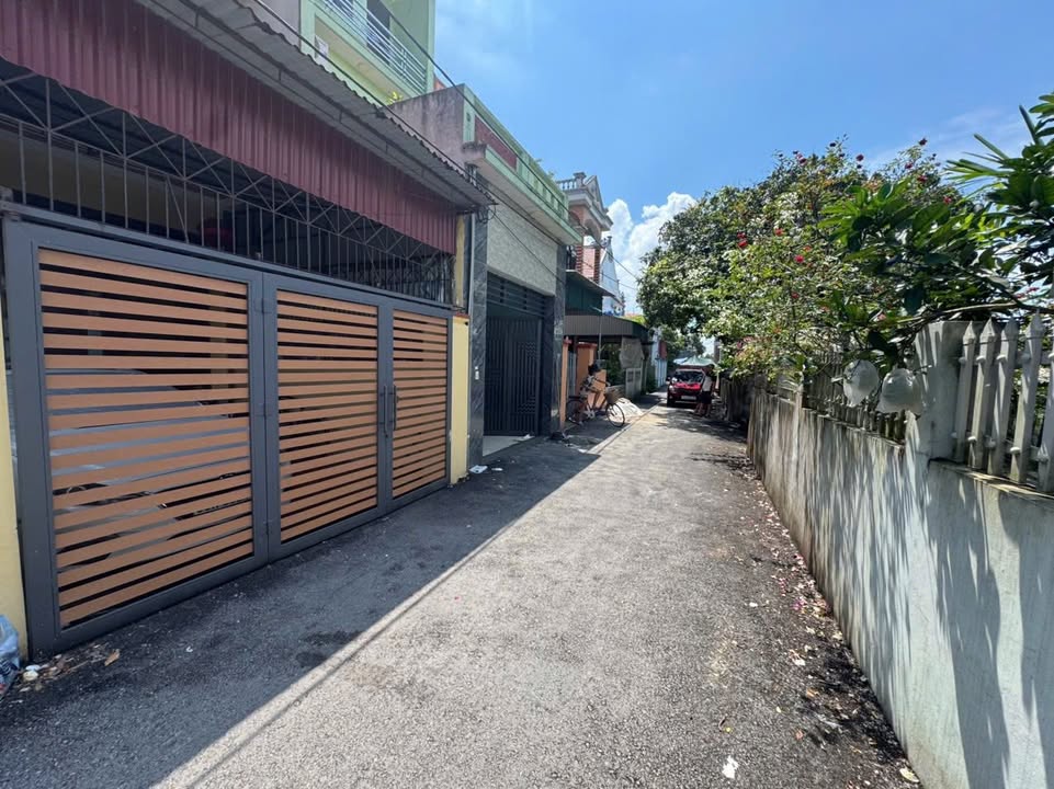 Lô Đất Phố Hiến Hưng Yên 85m² giá chỉ 2 tỷ - Đường ô tô vào thoải mái!