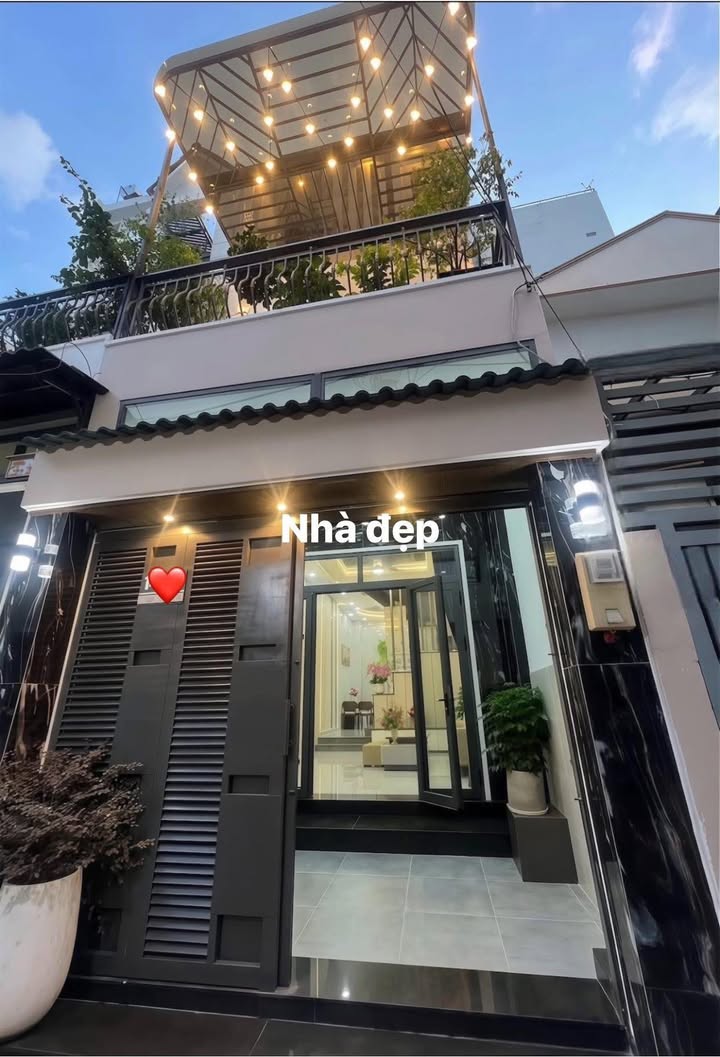 Nhà cho thuê 3PN 3WC tại P15 Tân Bình - Nhà mới xây, đầy đủ nội thất!