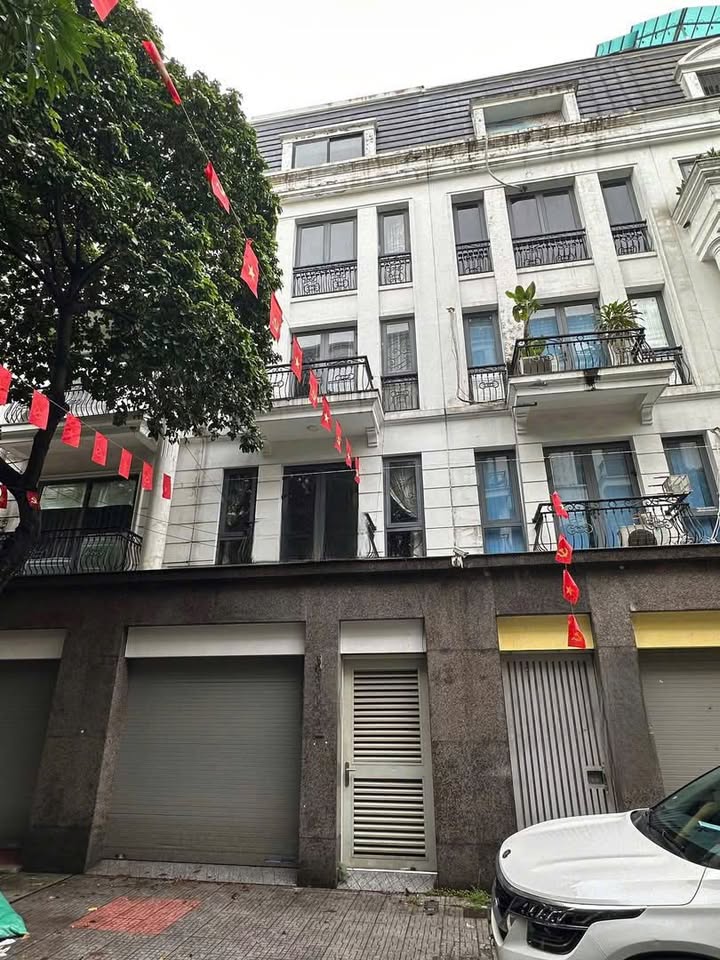 Cho thuê townhouse KĐT Văn Phú 75m² giá 27 triệu - Nội thất đầy đủ, vào ở ngay!