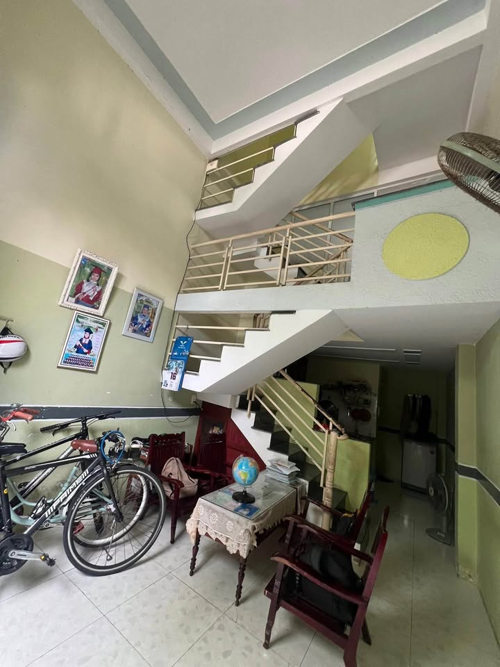 Nhà 2,5 Tầng P. Ngô Mây Quy Nhơn 30m² giá 1.3 tỷ - Gần công viên thoáng mát!