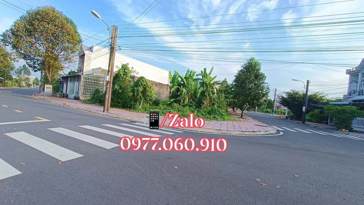 Đất nền góc Tân Quới 160m² giá 2.2 tỷ - Vị trí đẹp cho kinh doanh!