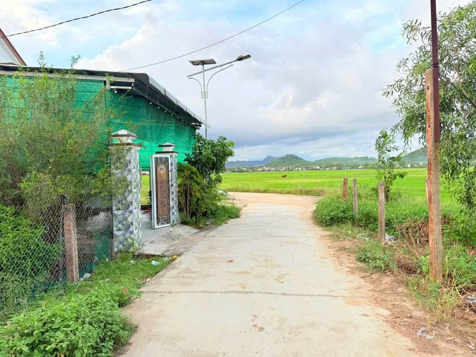 Đất Vạn Hưng 400m² giá 2.4 tỷ - Gần KCN Dốc Đá Trắng, Biển đẹp!