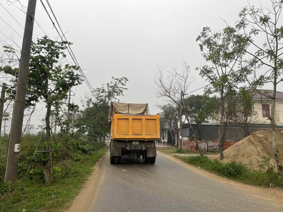 Nhà mặt tiền kinh doanh đường Đồng Môn, 184m² giá 3 tỷ - Đầu tư sinh lời ngay!